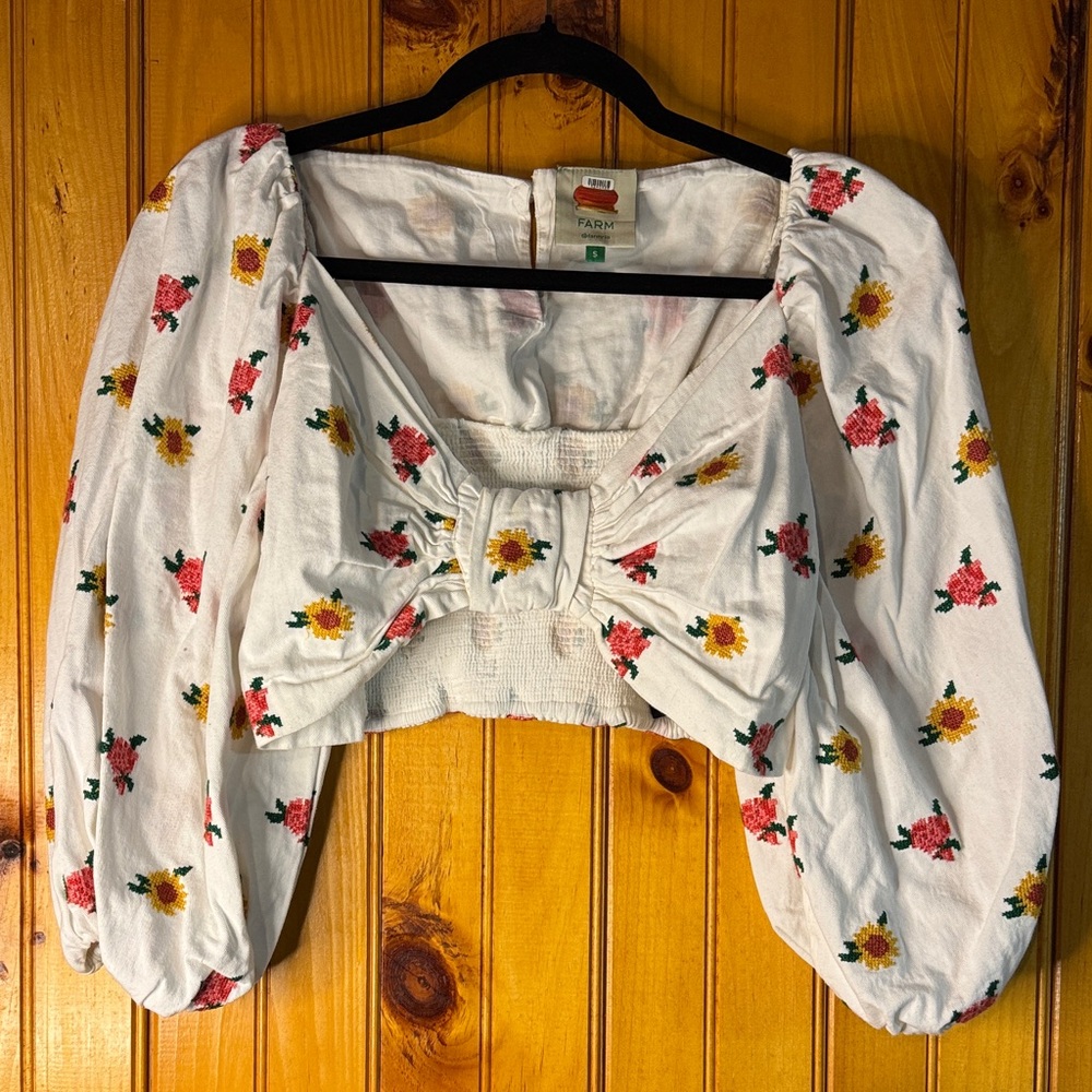 FARM Rio White Blouse with Embroidered Floral Print - Picture 1 of 8
